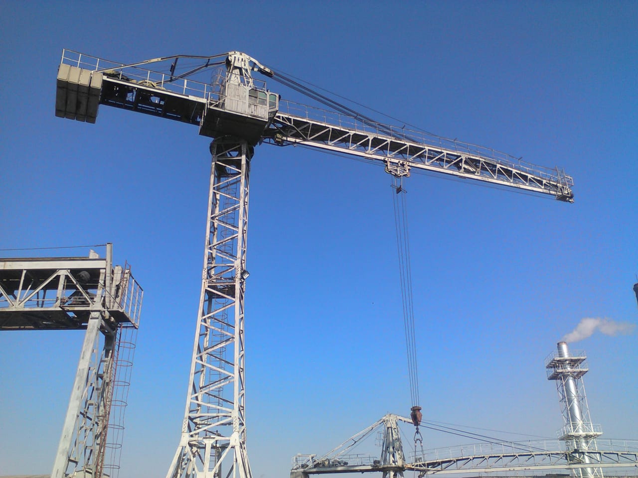 Не перевелись еще на ЗЖБИ–4 настоящие крановщики!